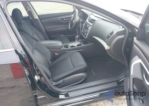 2018 Nissan Altima 2.5 S z USA, uszkodzony, nr VIN 1N4AL3AP8JC137556